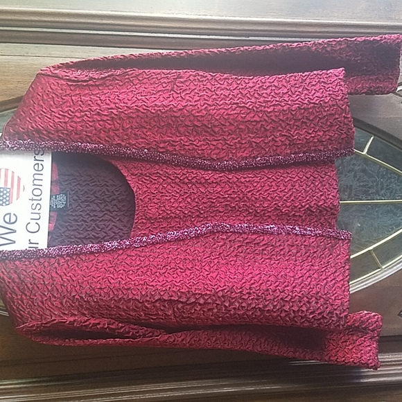 Dressy blouse for that special occasion Size.4 - Picture 3 of 6